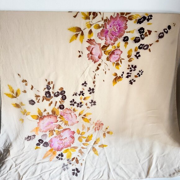 Vintage Floral Hand rolled Silk Scarf - Picture 4 of 6